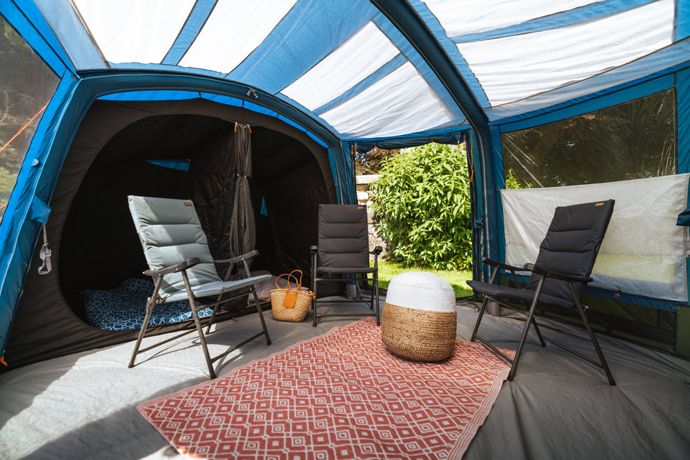 Carpets greatly increase the warmth and comfort of the camping experience, making it far more comfortable.